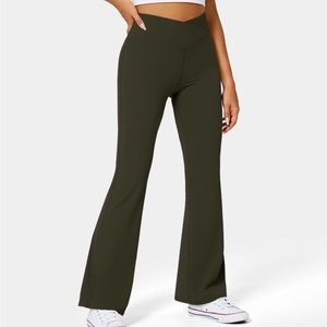 HALARA High Waisted Crossover Flare Leggings